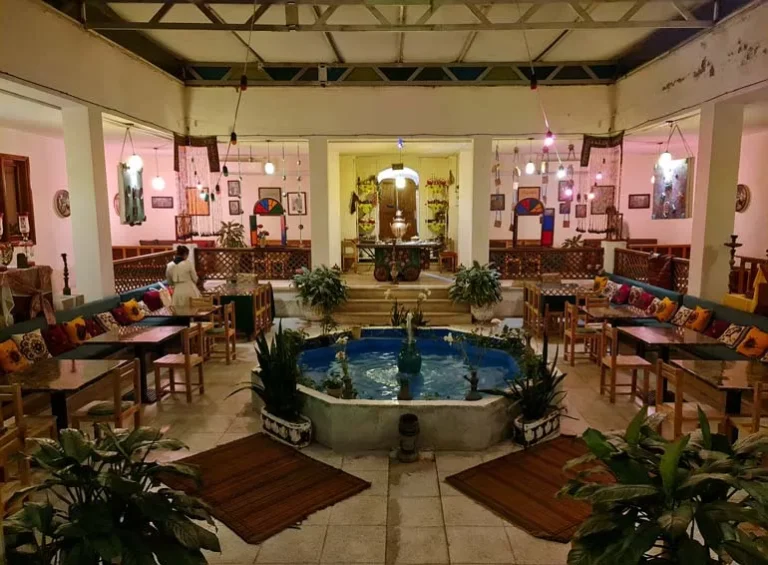 Google Maps رستوران مادربزرگ jpg صفحه نخست